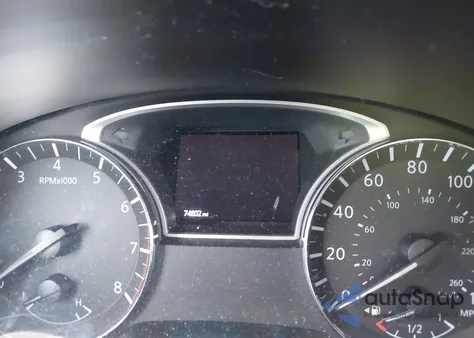 2016 Nissan Pathfinder S z USA, uszkodzony, nr VIN 5N1AR2MM4GC611186